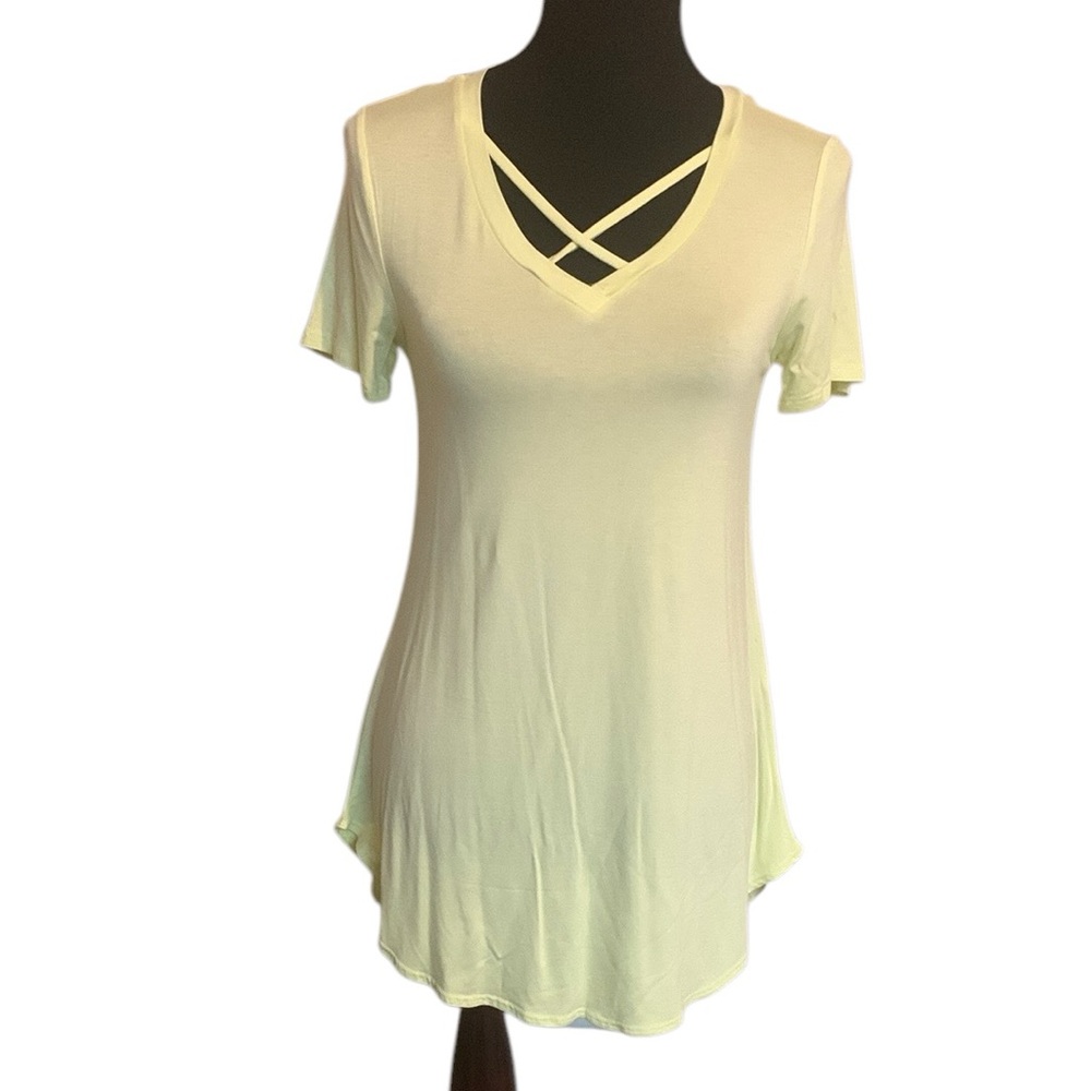 NWT Sol R.H.R Pastel Yellow Loose Fit CrissCross Neck Blouse Women’s Small